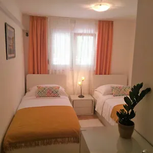 Tiha Apartment